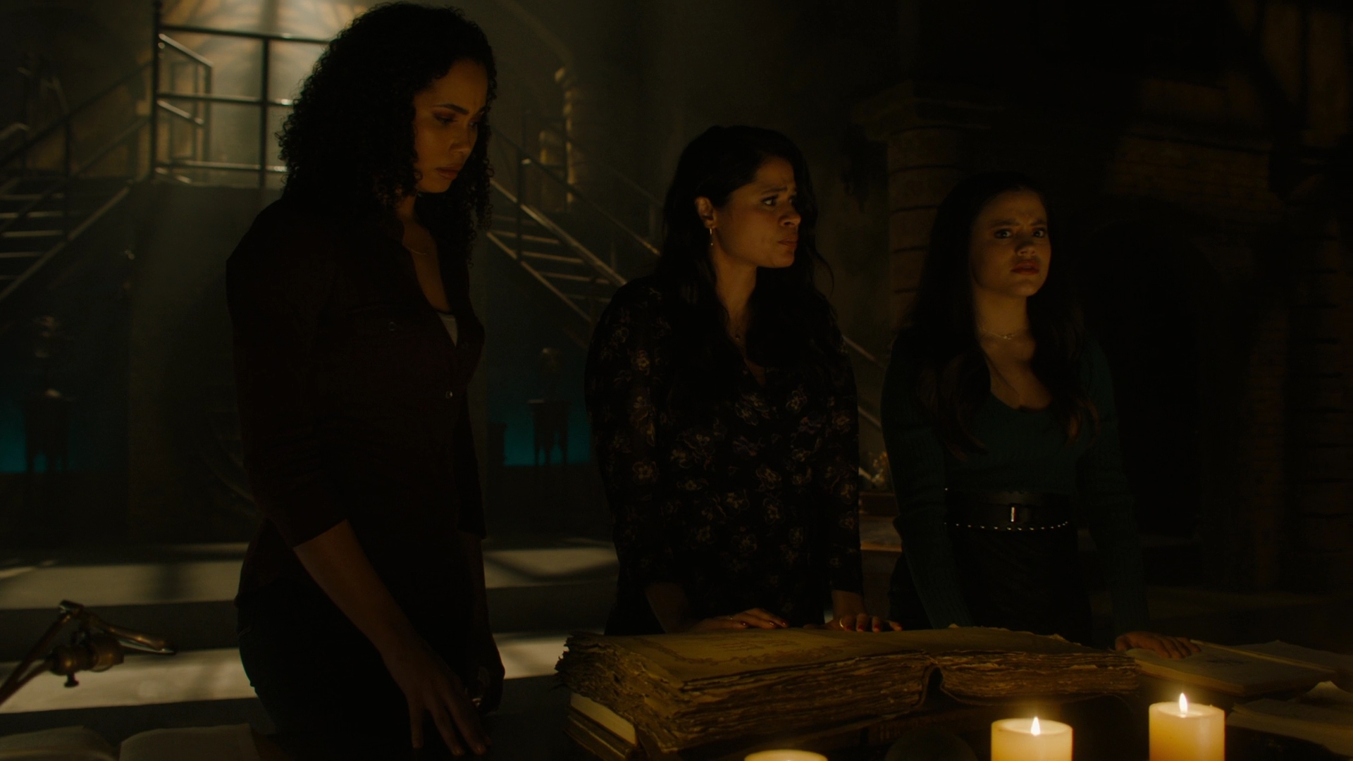 Charmed-Online-dot-nl-Charmed2x13BreakingTheCycle0962.jpg