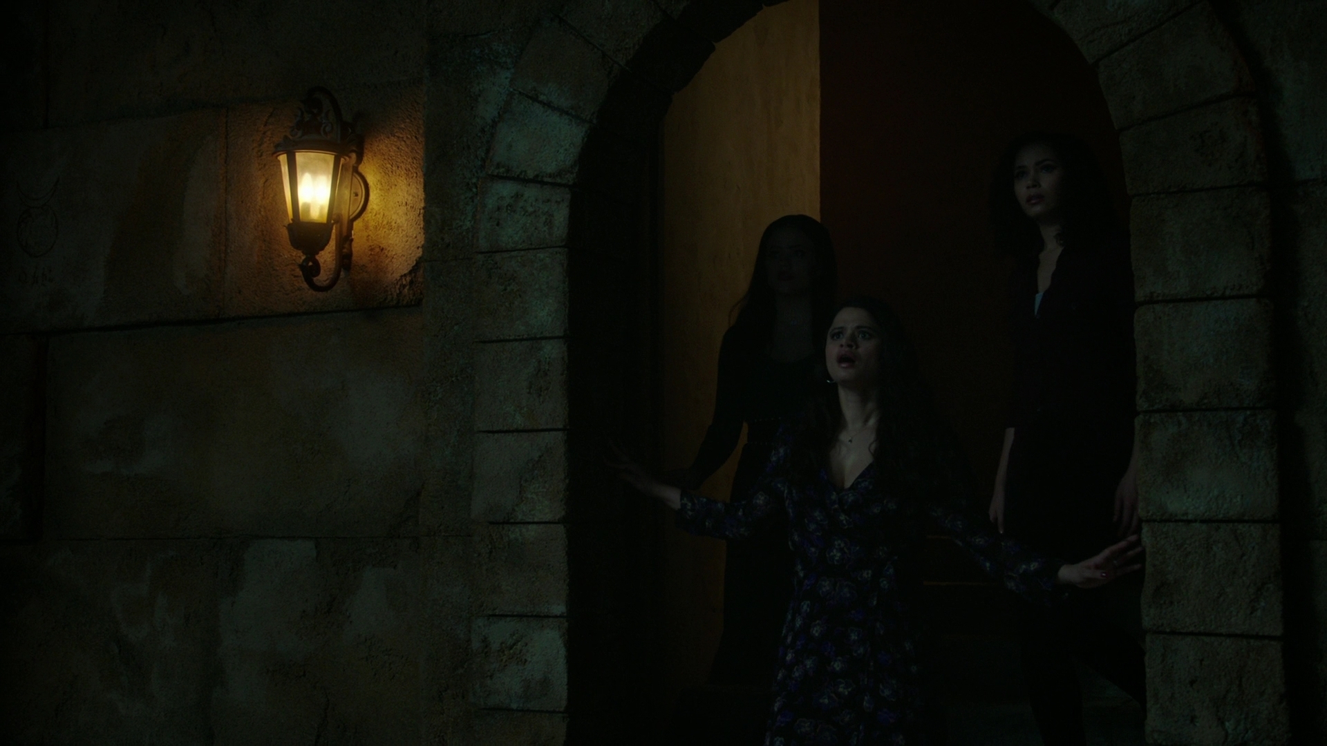 Charmed-Online-dot-nl-Charmed2x13BreakingTheCycle1515.jpg
