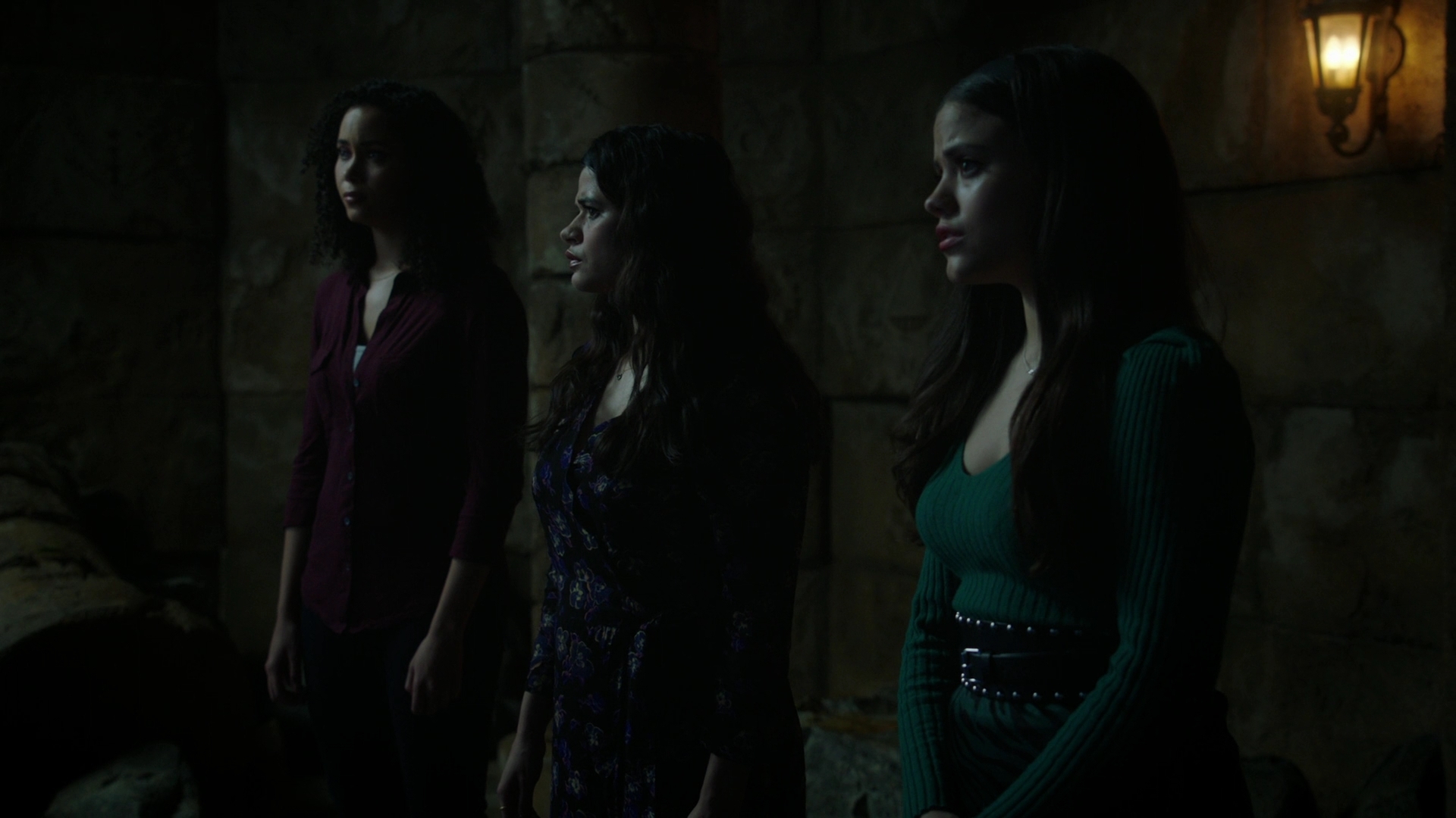 Charmed-Online-dot-nl-Charmed2x13BreakingTheCycle1731.jpg