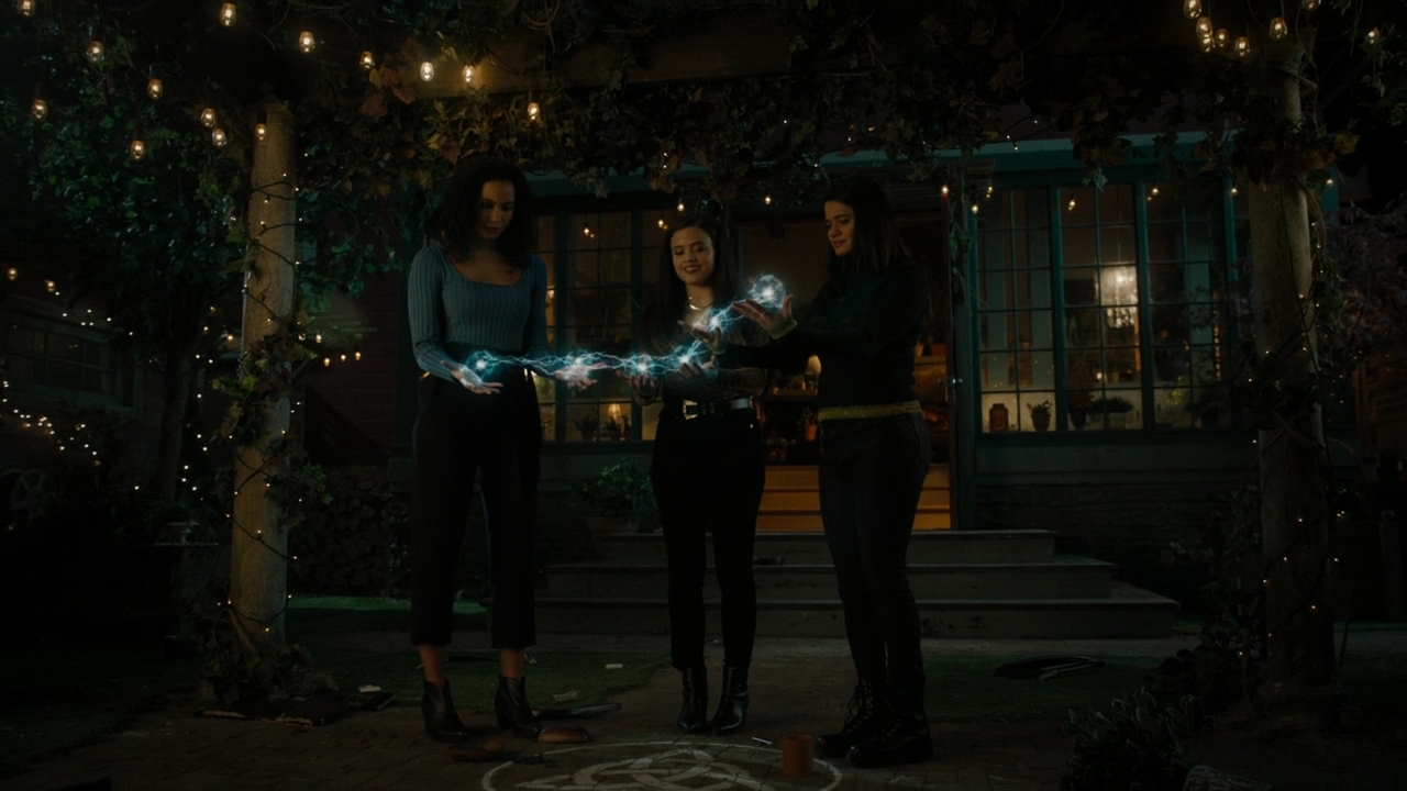 Charmed-Online-dot-nl-Charmed-2x14SuddenDeath0143.jpg