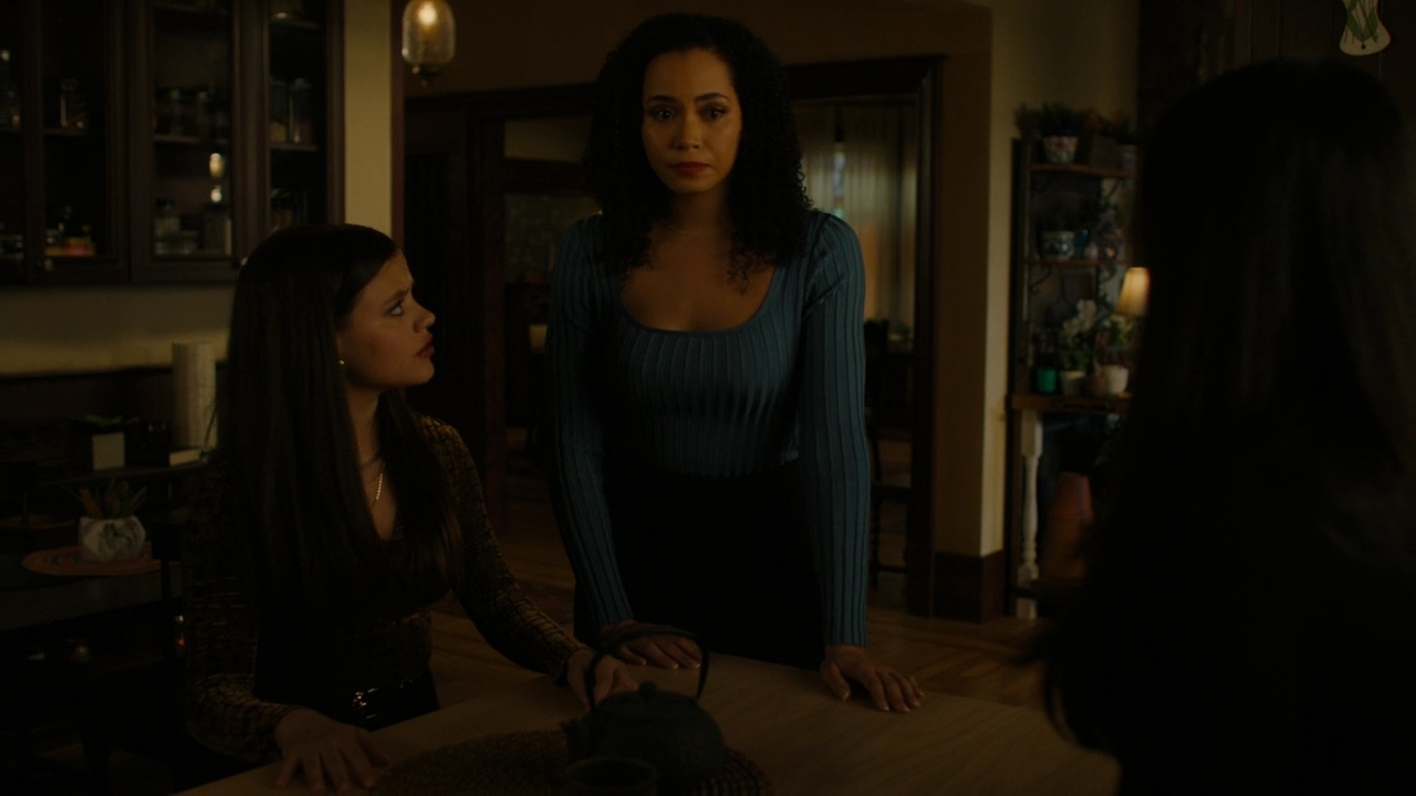 Charmed-Online-dot-nl-Charmed-2x14SuddenDeath0165.jpg