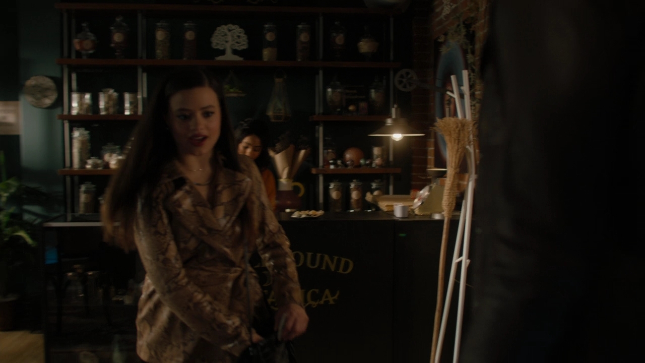 Charmed-Online-dot-nl-Charmed-2x14SuddenDeath0622.jpg