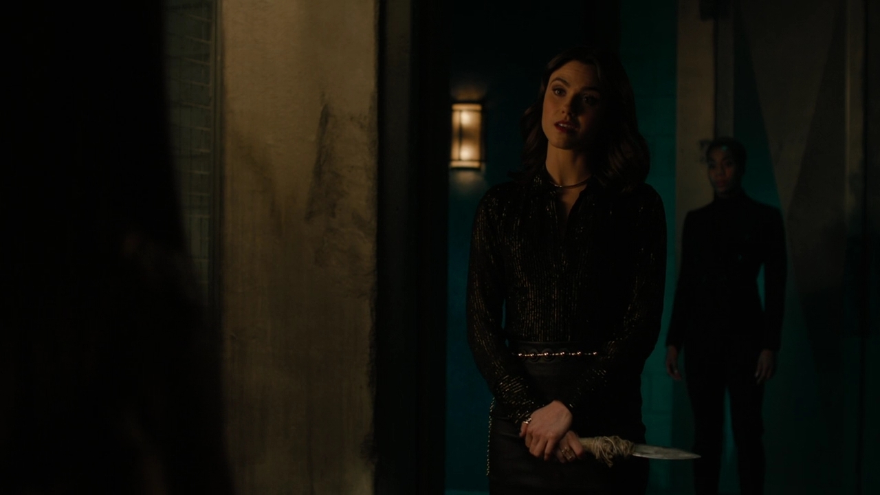 Charmed-Online-dot-nl-Charmed-2x14SuddenDeath1733.jpg Charmed-Online-dot-nl-Charmed-2x14SuddenDeath1733.jpg