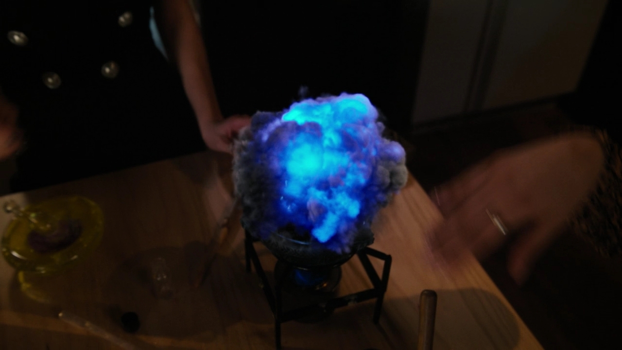 Charmed-Online-dot-nl_Charmed2x17SearchParty0750.jpg