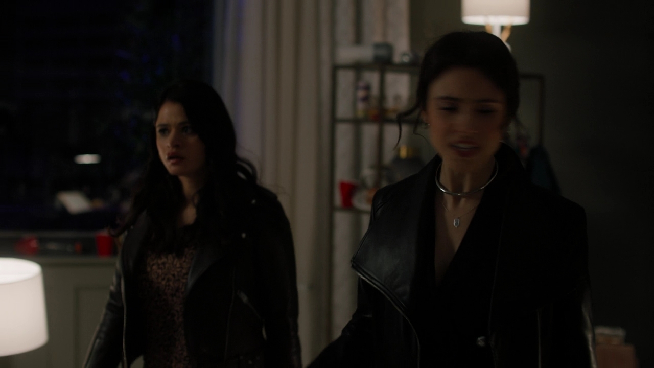 Charmed-Online-dot-nl_Charmed2x17SearchParty1289.jpg