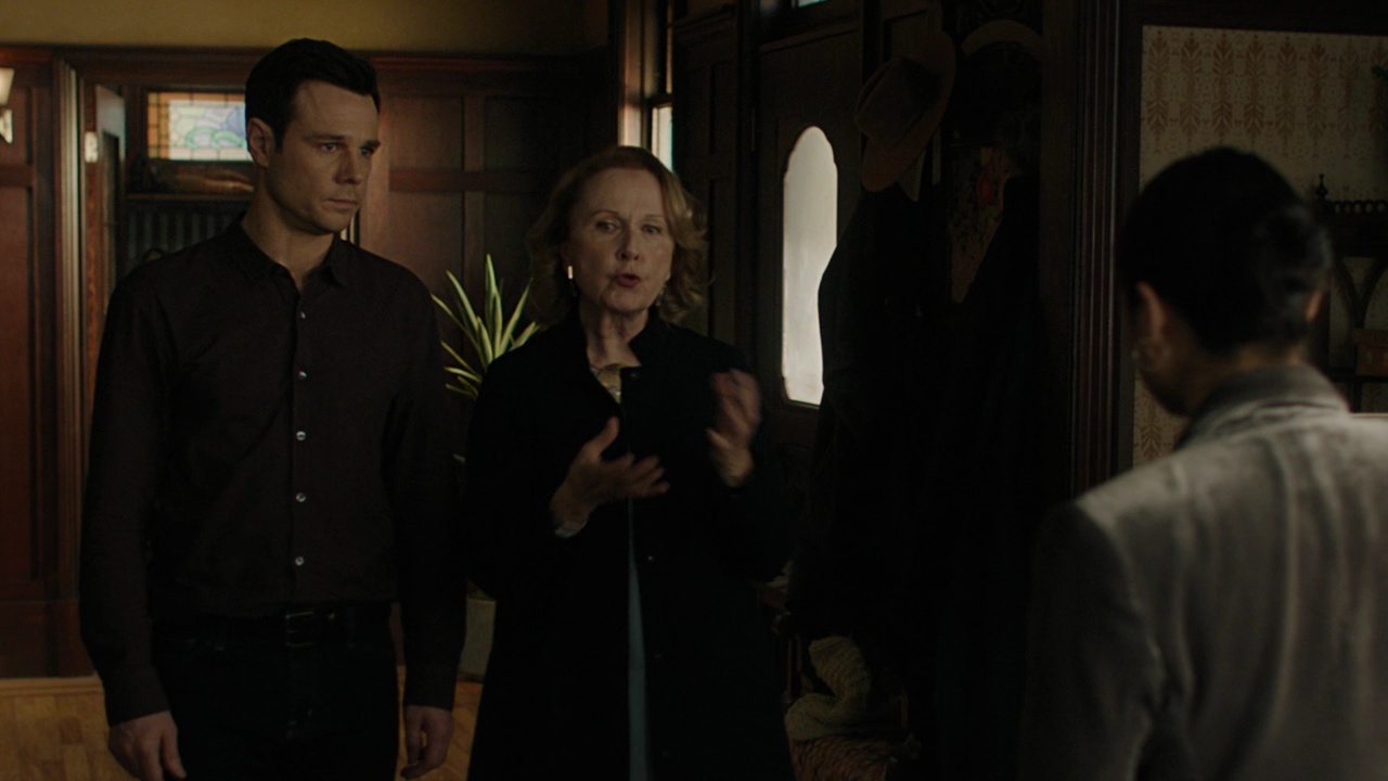Charmed-Online-dot-nl_Charmed2x19UnsafeSpace0421.png