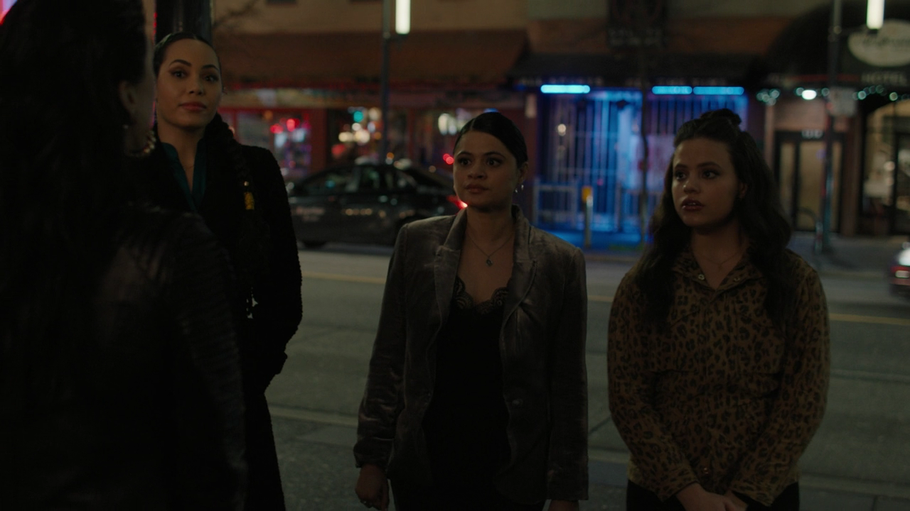 Charmed-Online-dot-nl_Charmed2x19UnsafeSpace0551.png