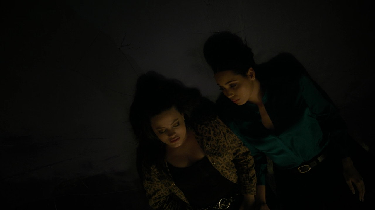 Charmed-Online-dot-nl_Charmed2x19UnsafeSpace1859.png