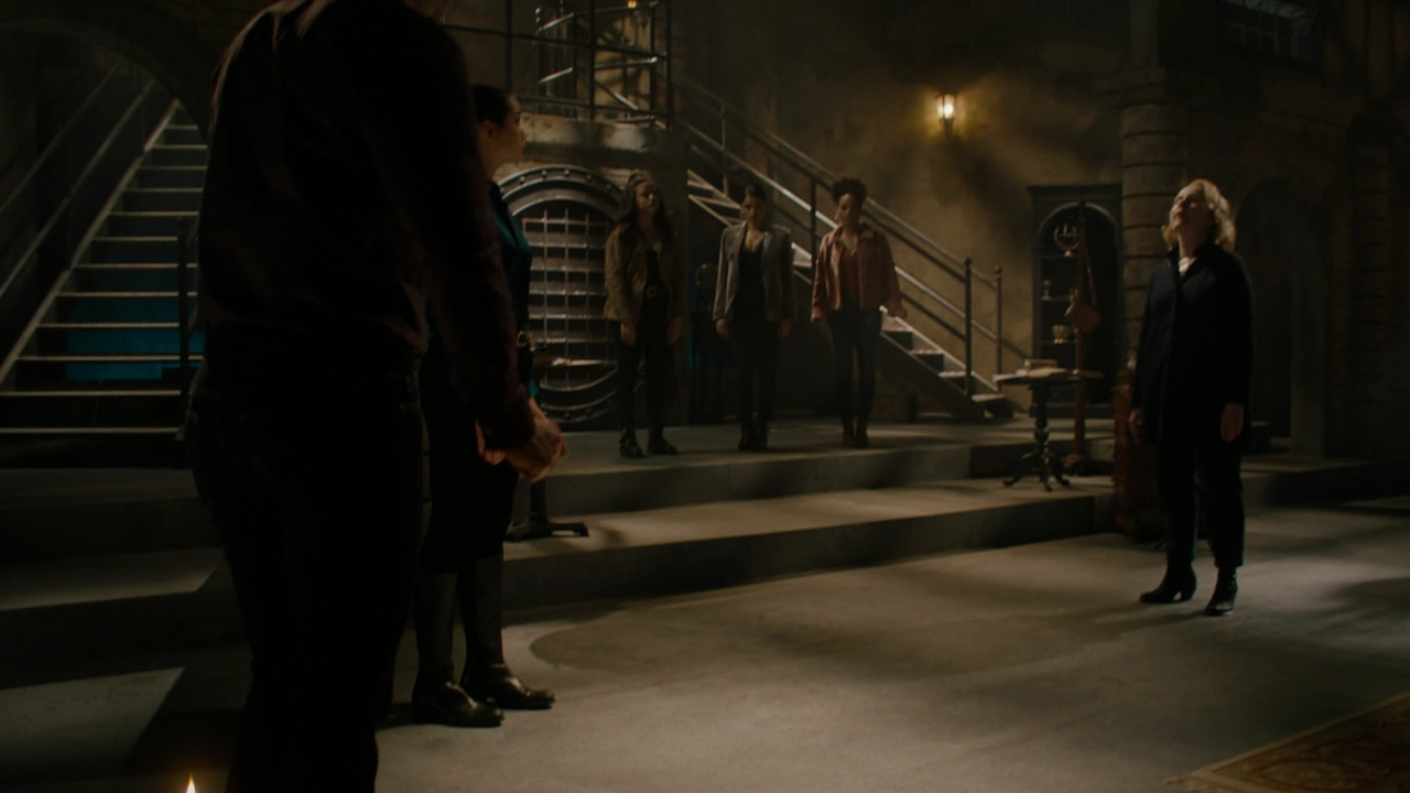 Charmed-Online-dot-nl_Charmed2x19UnsafeSpace1980.png Charmed-Online-dot-nl_Charmed2x19UnsafeSpace1980.png