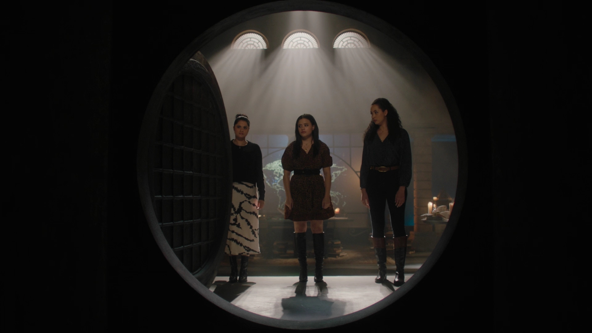 Charmed-Online-dot-nl_Charmed2x02SomeonesGoingToDie0073.jpg