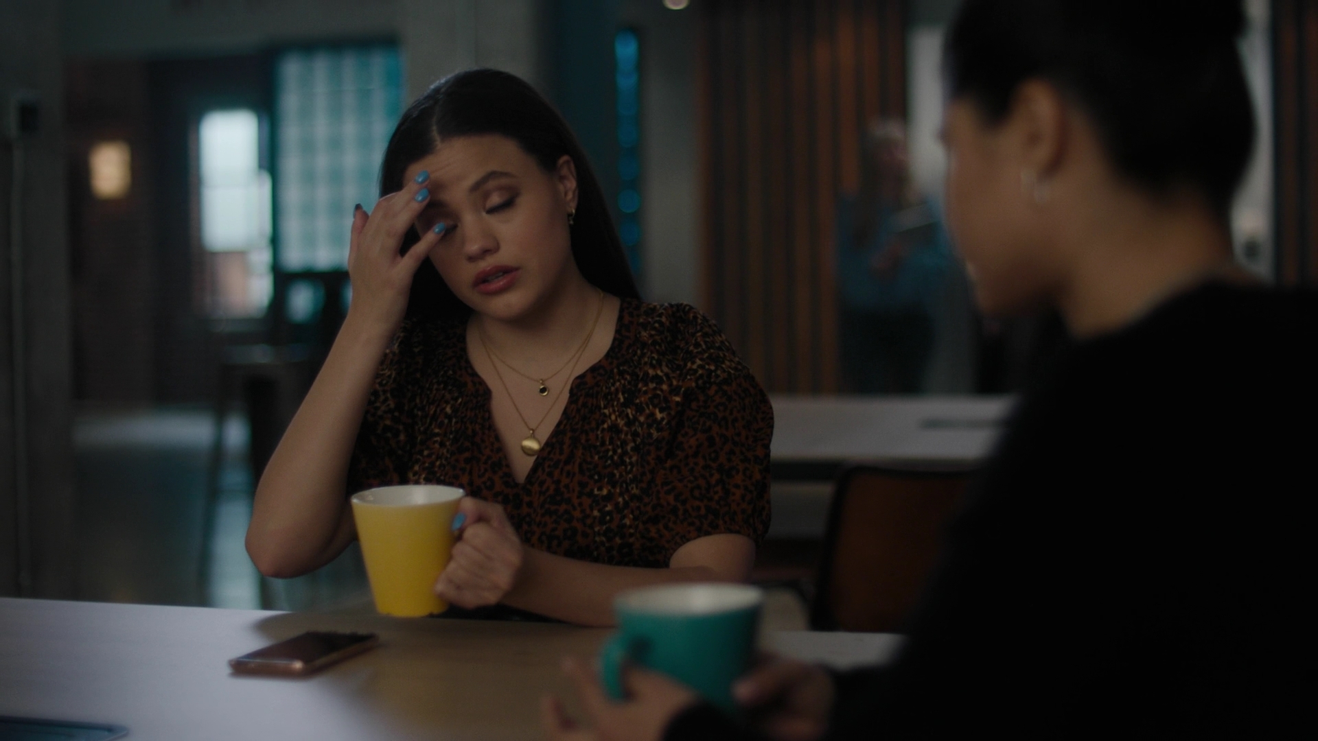 Charmed-Online-dot-nl_Charmed2x02SomeonesGoingToDie0400.jpg