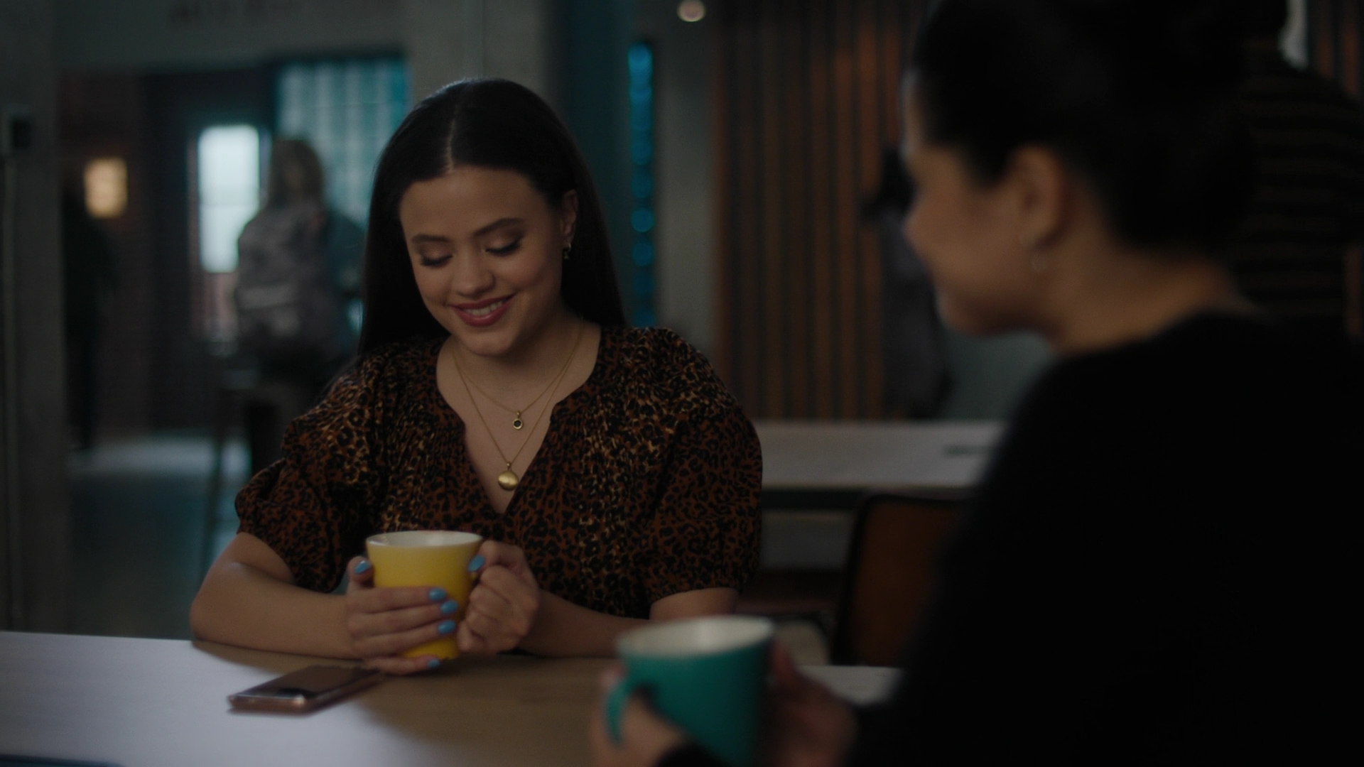 Charmed-Online-dot-nl_Charmed2x02SomeonesGoingToDie0421.jpg