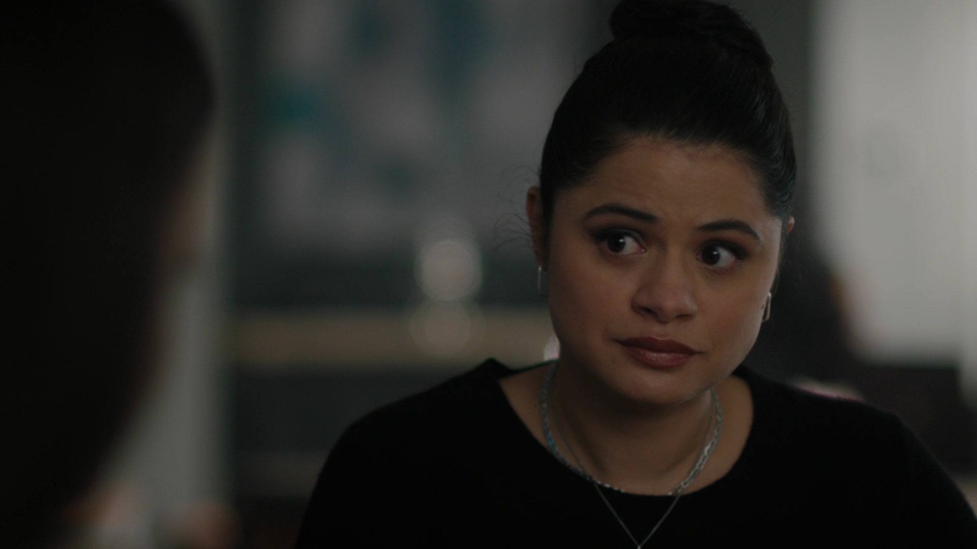 Charmed-Online-dot-nl_Charmed2x02SomeonesGoingToDie0469.jpg