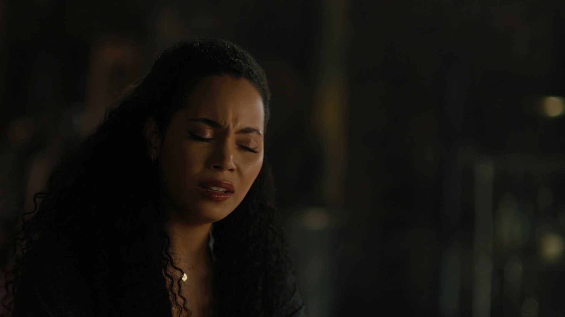 Charmed-Online-dot-nl_Charmed2x02SomeonesGoingToDie0487.jpg