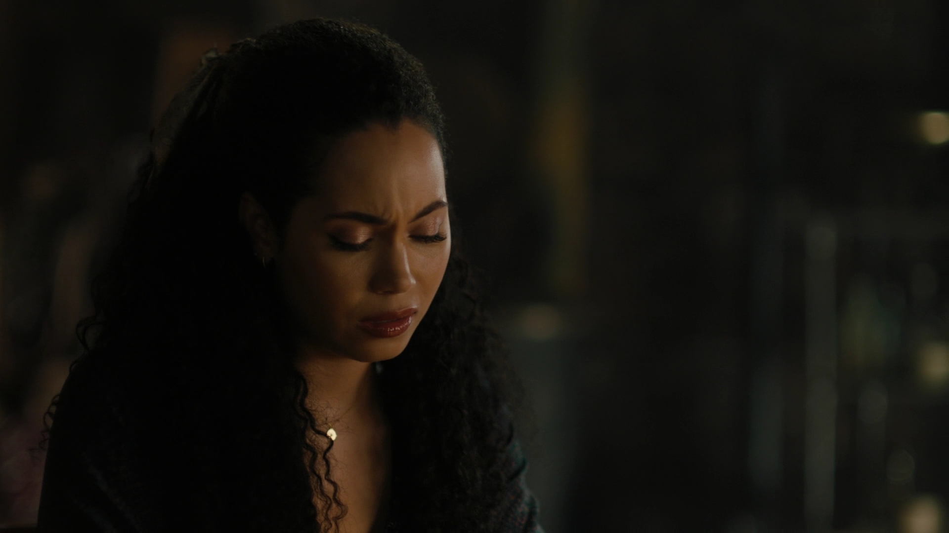 Charmed-Online-dot-nl_Charmed2x02SomeonesGoingToDie0489.jpg