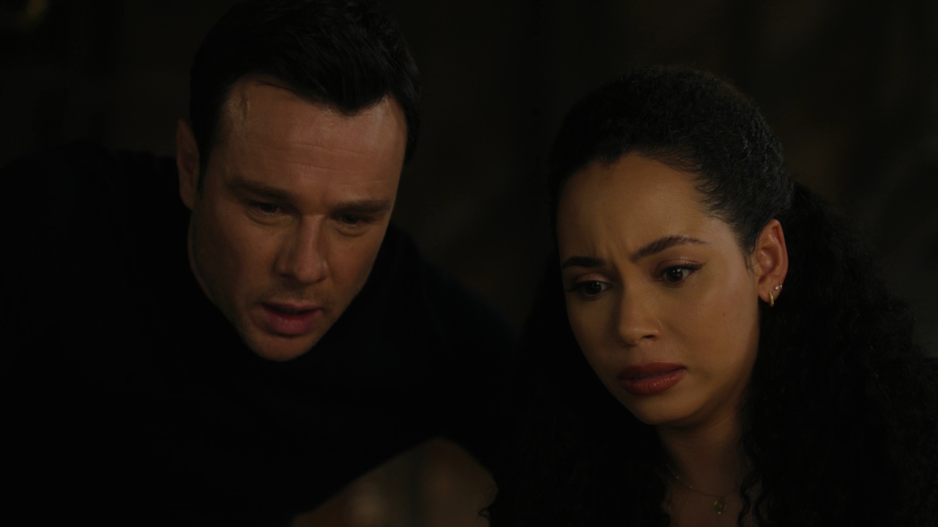 Charmed-Online-dot-nl_Charmed2x02SomeonesGoingToDie0521.jpg Charmed-Online-dot-nl_Charmed2x02SomeonesGoingToDie0521.jpg