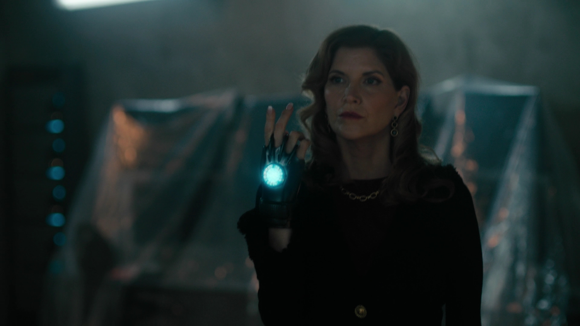 Charmed-Online-dot-nl_Charmed2x02SomeonesGoingToDie0812.jpg