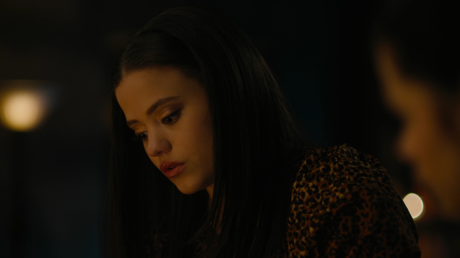 Charmed-Online-dot-nl_Charmed2x02SomeonesGoingToDie0880.jpg