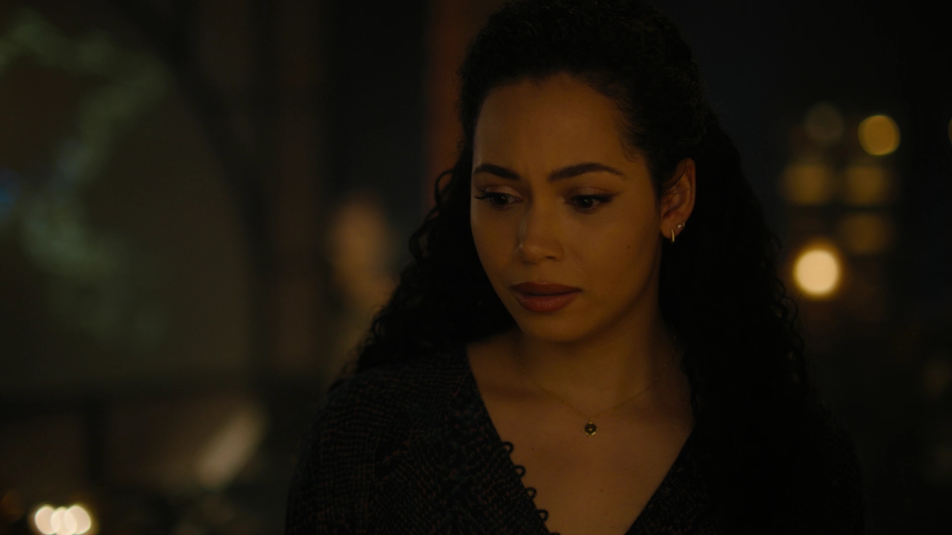Charmed-Online-dot-nl_Charmed2x02SomeonesGoingToDie0910.jpg