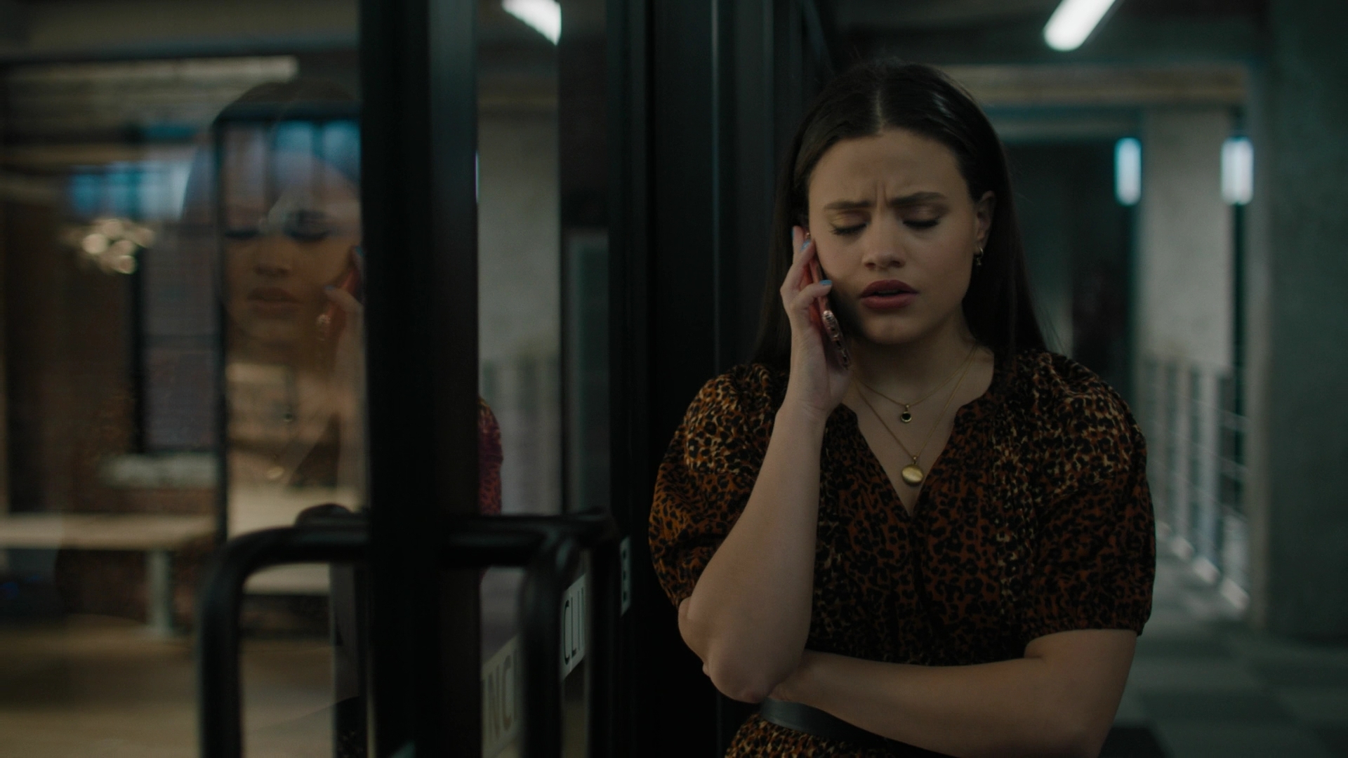 Charmed-Online-dot-nl_Charmed2x02SomeonesGoingToDie0962.jpg