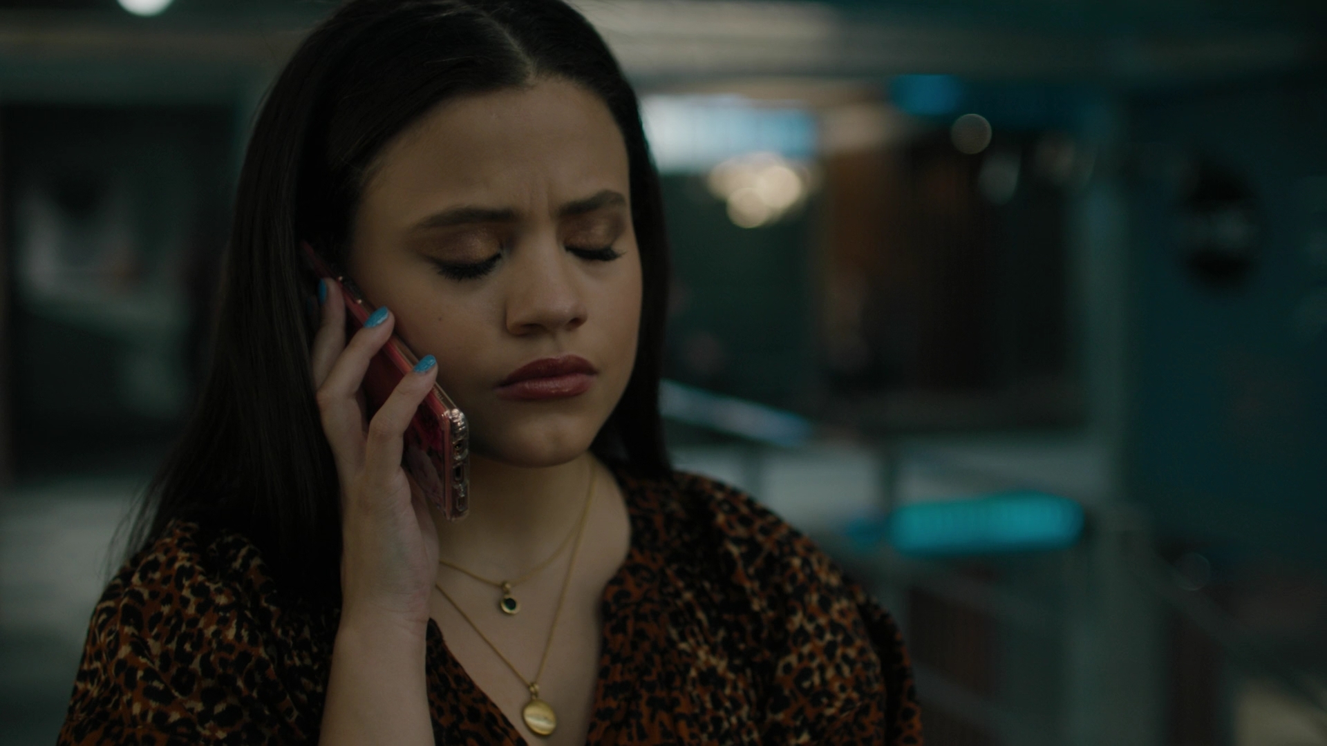 Charmed-Online-dot-nl_Charmed2x02SomeonesGoingToDie1012.jpg