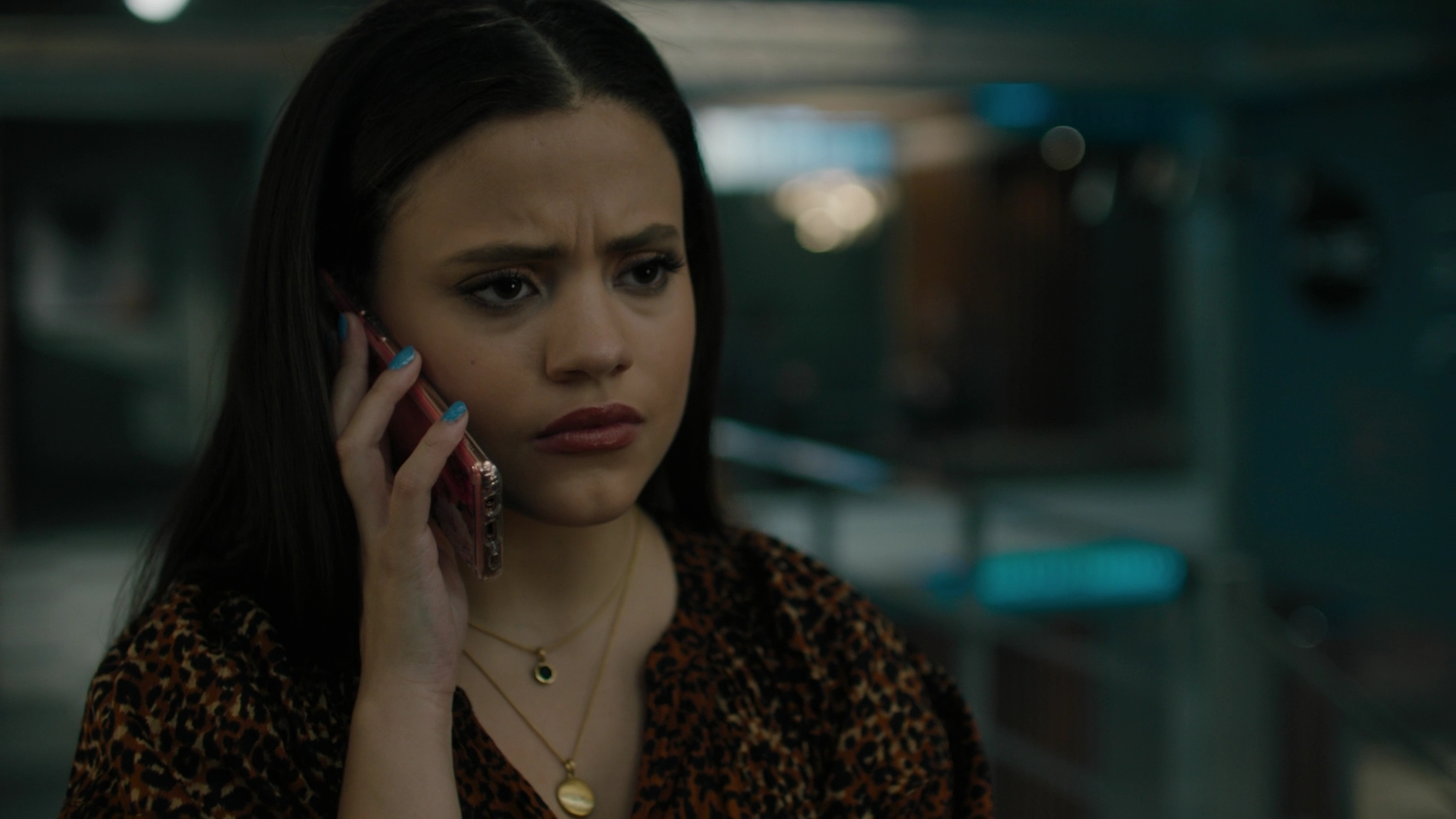 Charmed-Online-dot-nl_Charmed2x02SomeonesGoingToDie1014.jpg