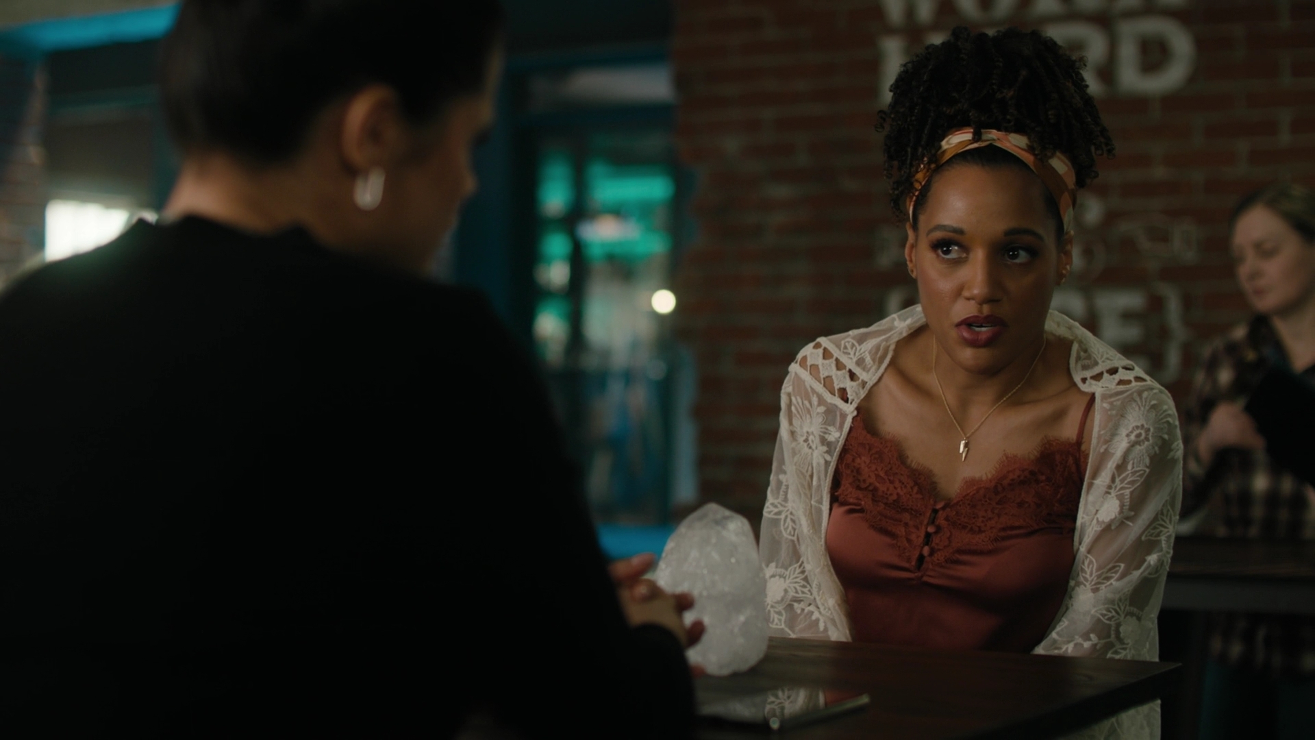Charmed-Online-dot-nl_Charmed2x02SomeonesGoingToDie1048.jpg
