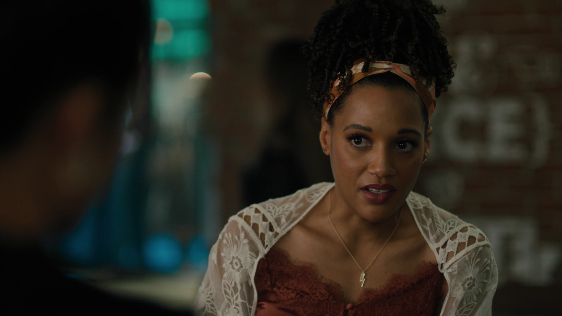 Charmed-Online-dot-nl_Charmed2x02SomeonesGoingToDie1060.jpg