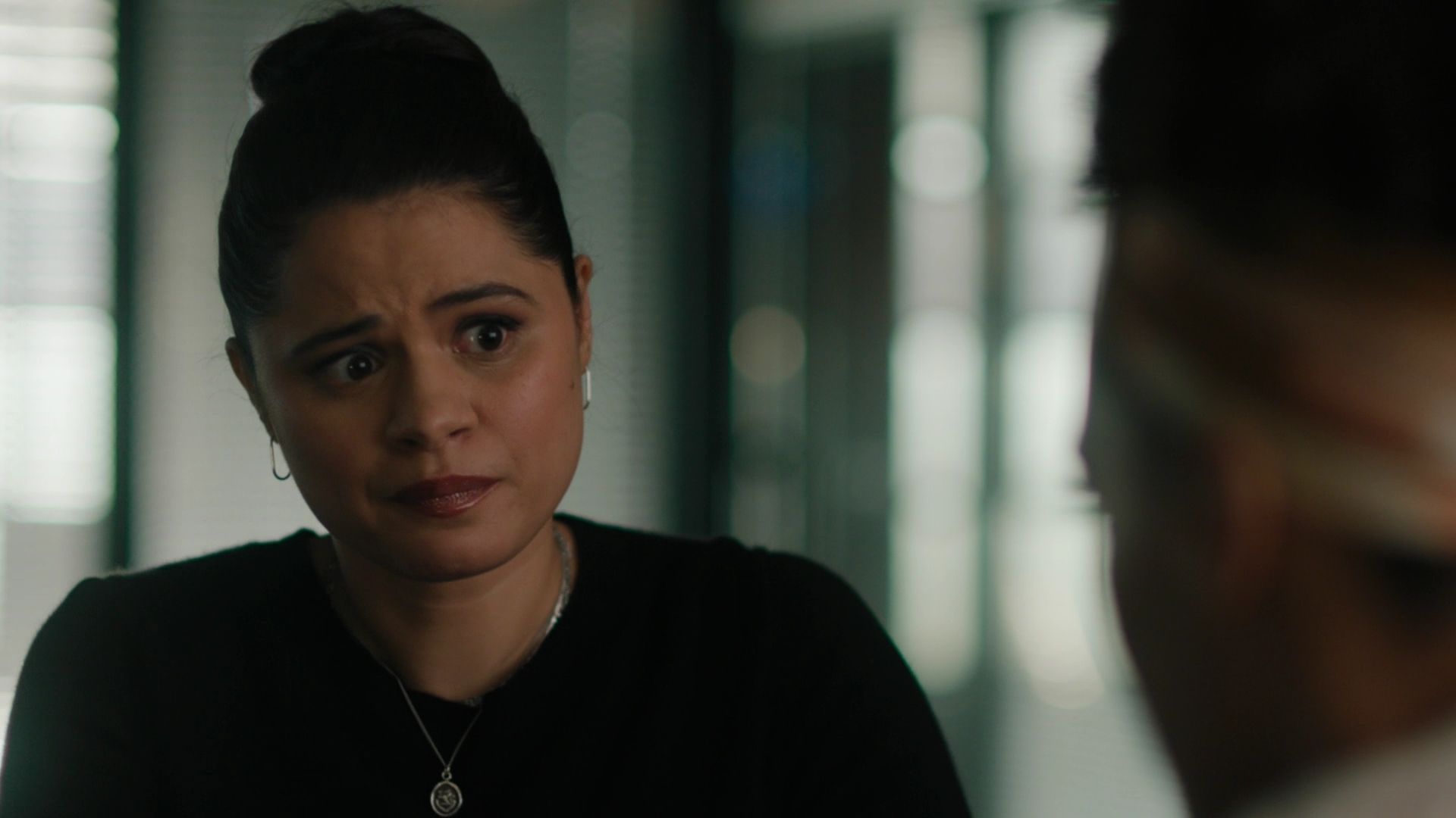 Charmed-Online-dot-nl_Charmed2x02SomeonesGoingToDie1087.jpg