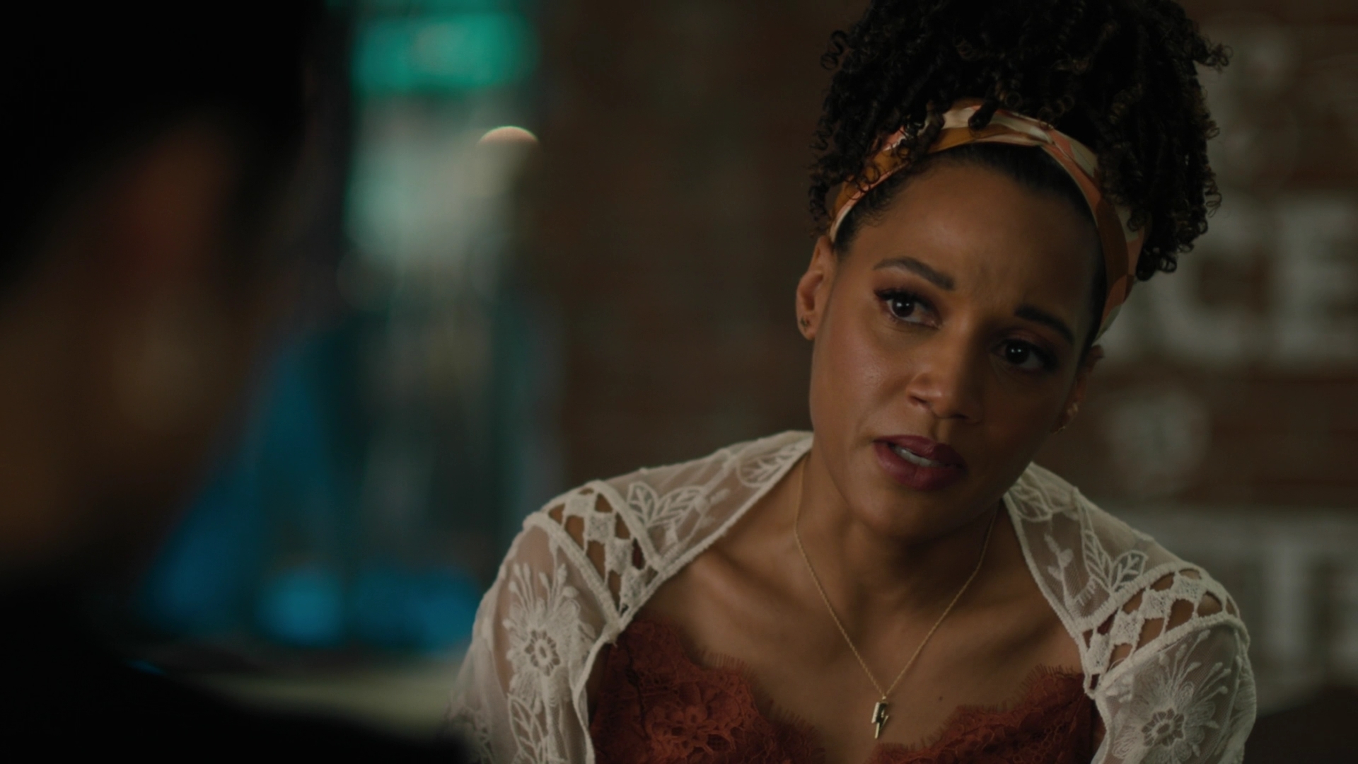 Charmed-Online-dot-nl_Charmed2x02SomeonesGoingToDie1103.jpg