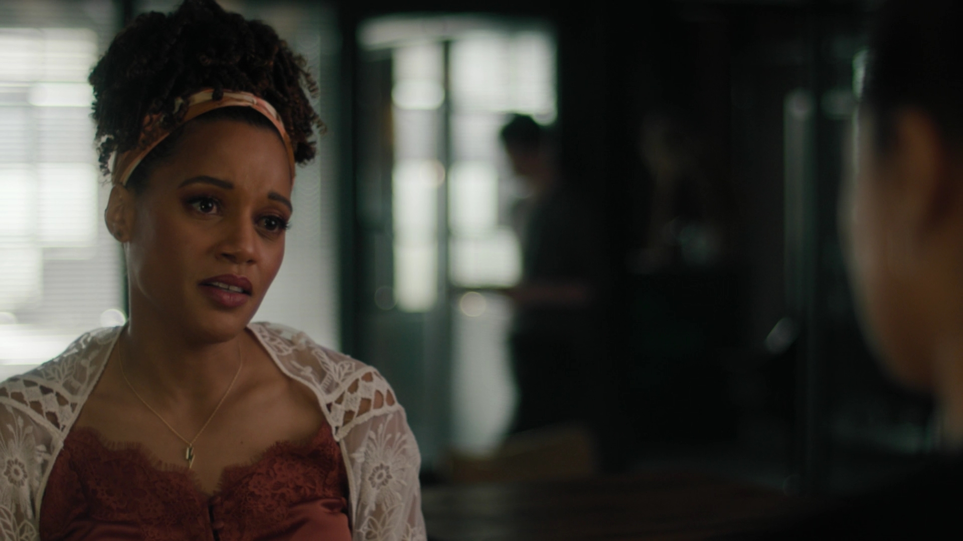 Charmed-Online-dot-nl_Charmed2x02SomeonesGoingToDie1118.jpg