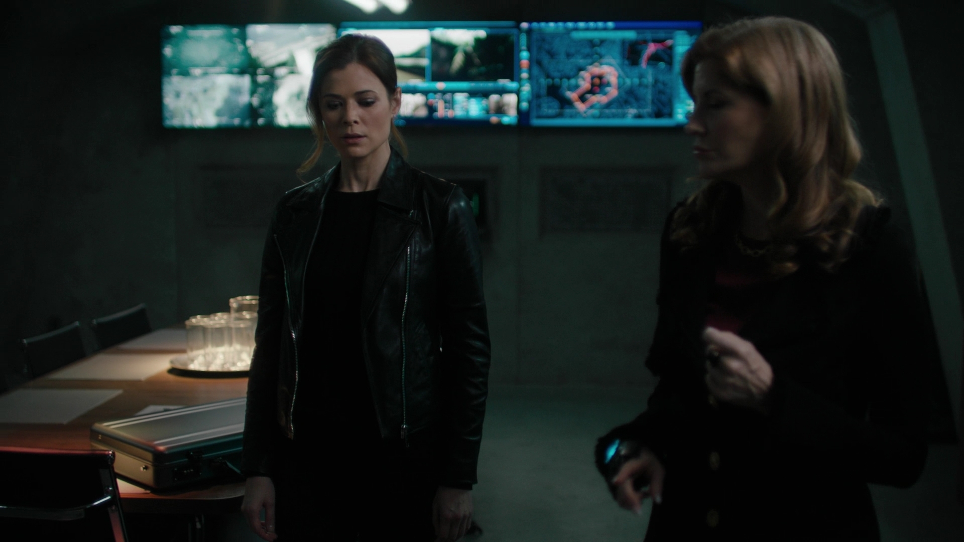 Charmed-Online-dot-nl_Charmed2x02SomeonesGoingToDie1154.jpg