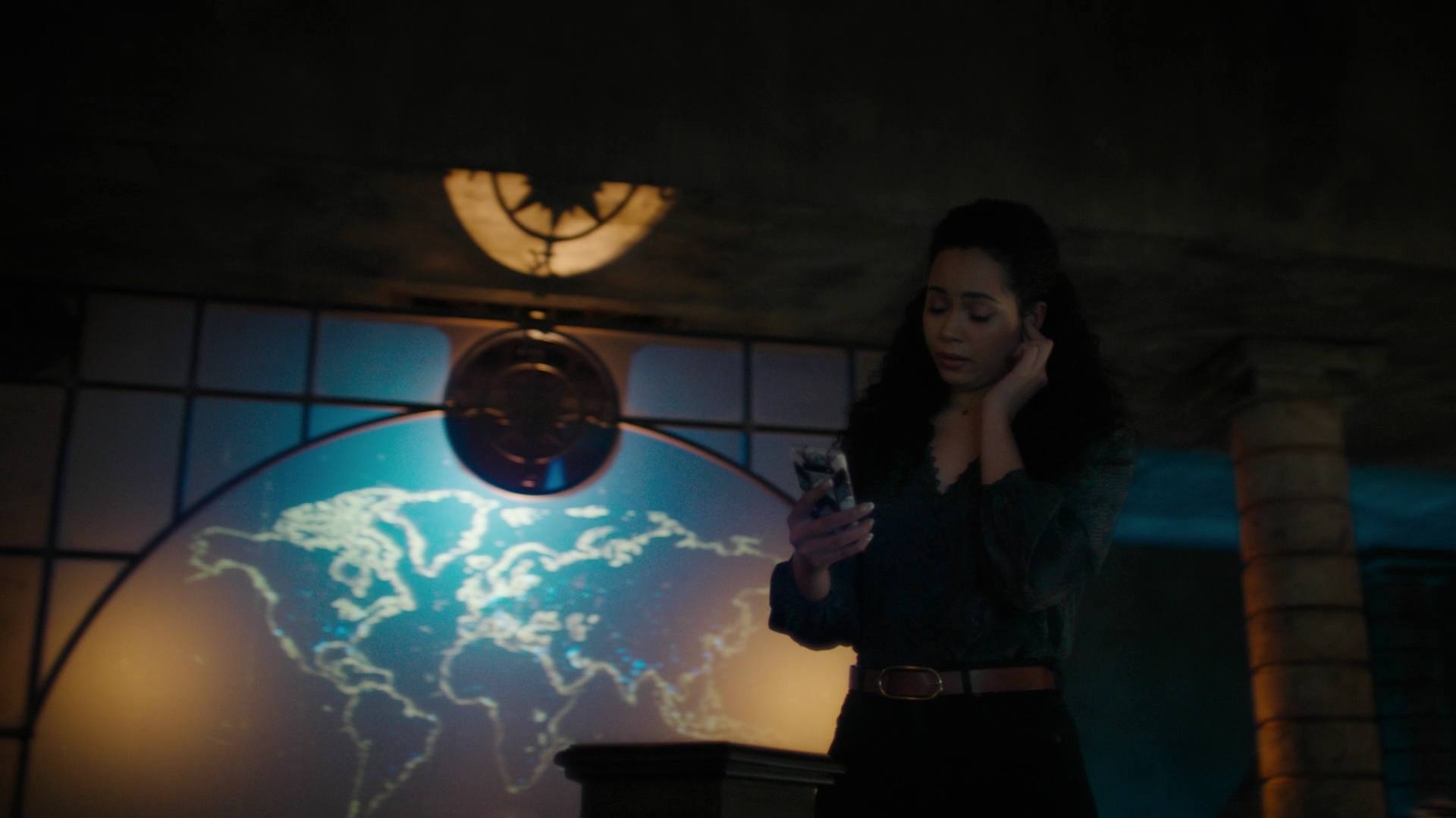 Charmed-Online-dot-nl_Charmed2x02SomeonesGoingToDie1284.jpg