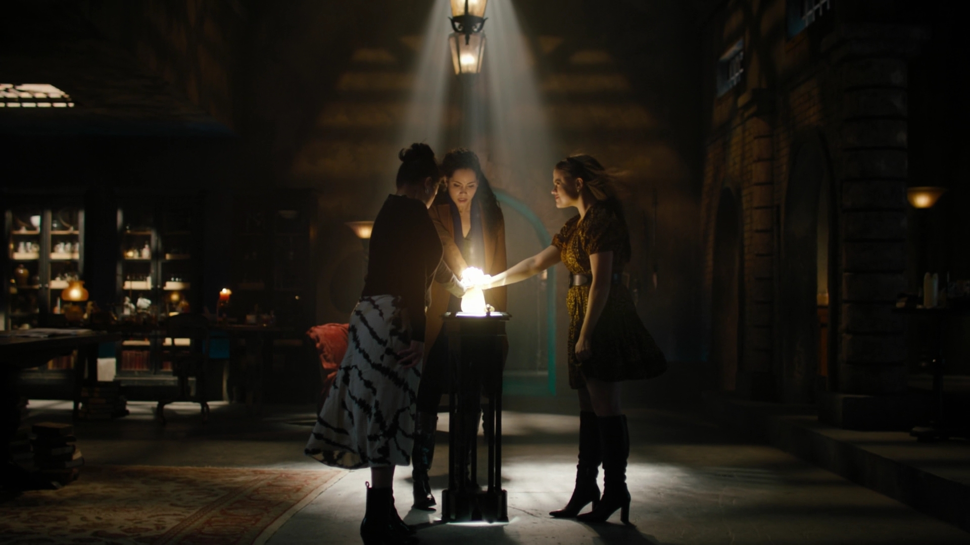 Charmed-Online-dot-nl_Charmed2x02SomeonesGoingToDie1480.jpg