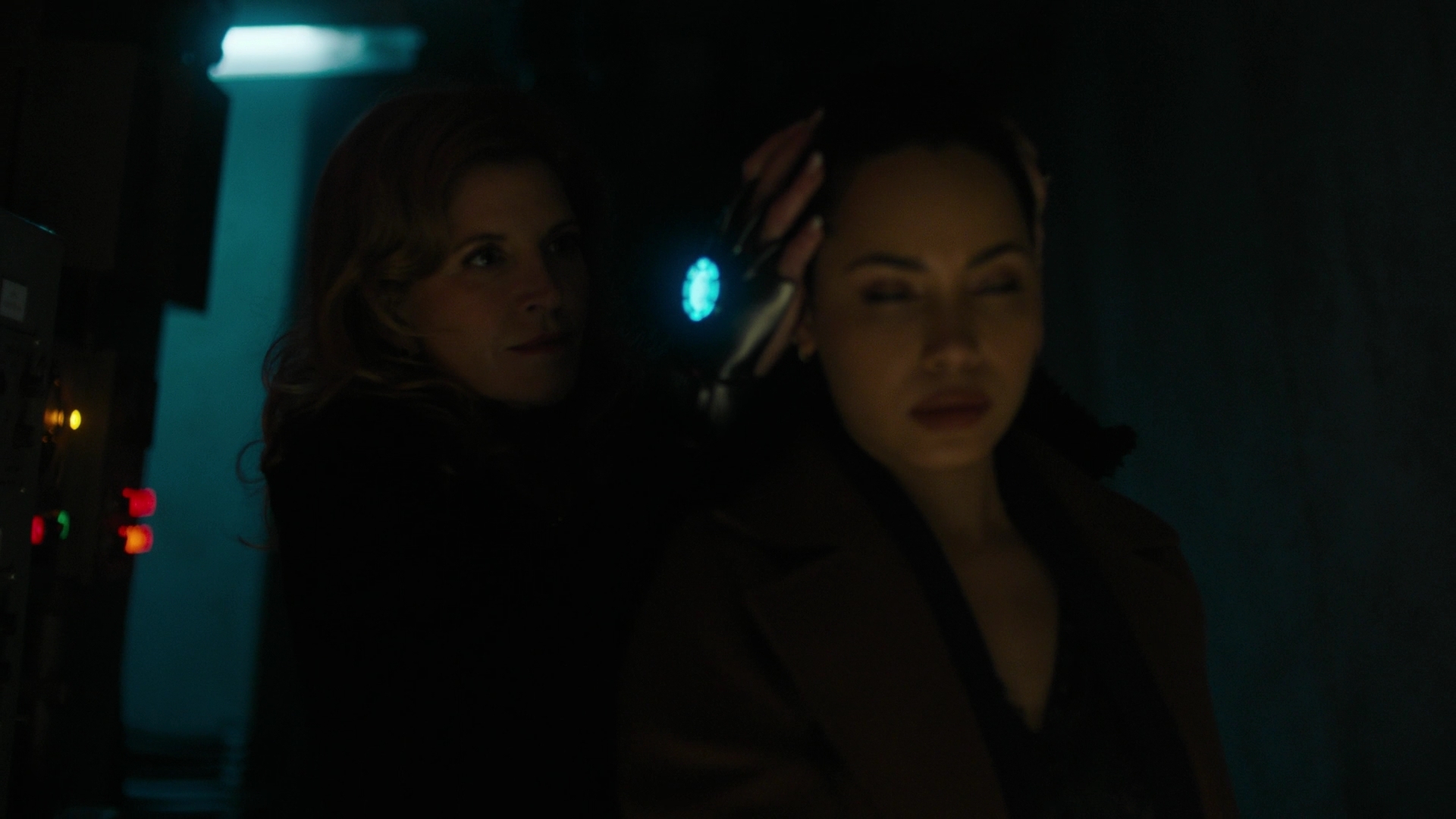 Charmed-Online-dot-nl_Charmed2x02SomeonesGoingToDie1621.jpg