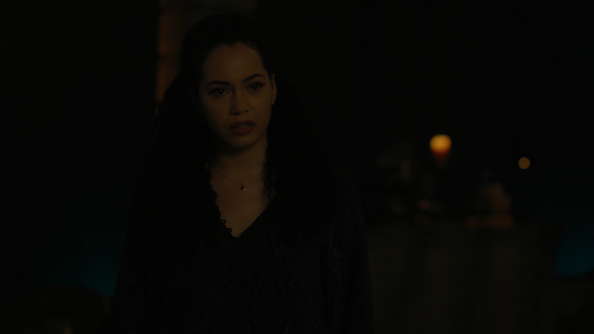 Charmed-Online-dot-nl_Charmed2x02SomeonesGoingToDie1868.jpg