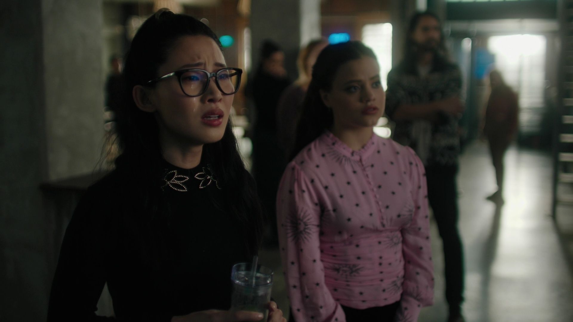 Charmed-Online-dot-nl_Charmed2x02SomeonesGoingToDie1962.jpg