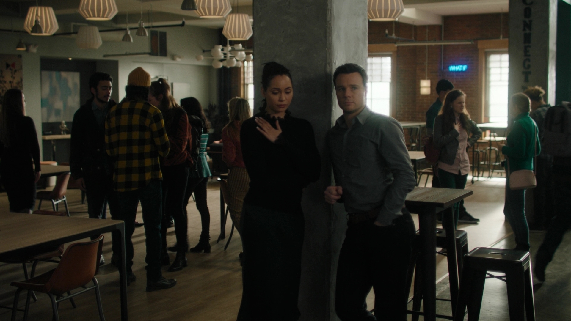 Charmed-Online-dot-nl_Charmed2x02SomeonesGoingToDie1984.jpg