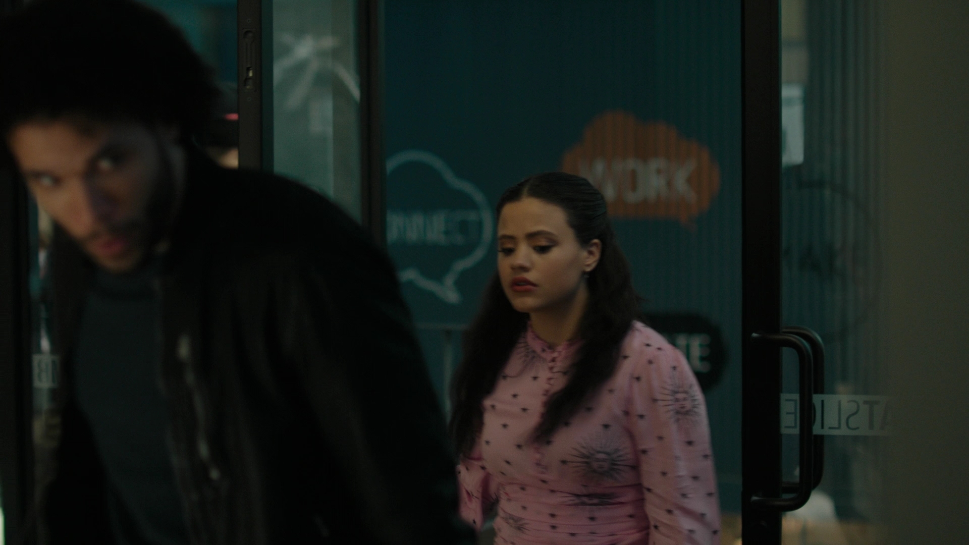 Charmed-Online-dot-nl_Charmed2x02SomeonesGoingToDie2008.jpg