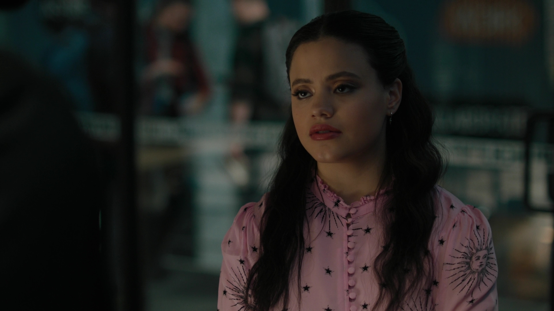 Charmed-Online-dot-nl_Charmed2x02SomeonesGoingToDie2049.jpg