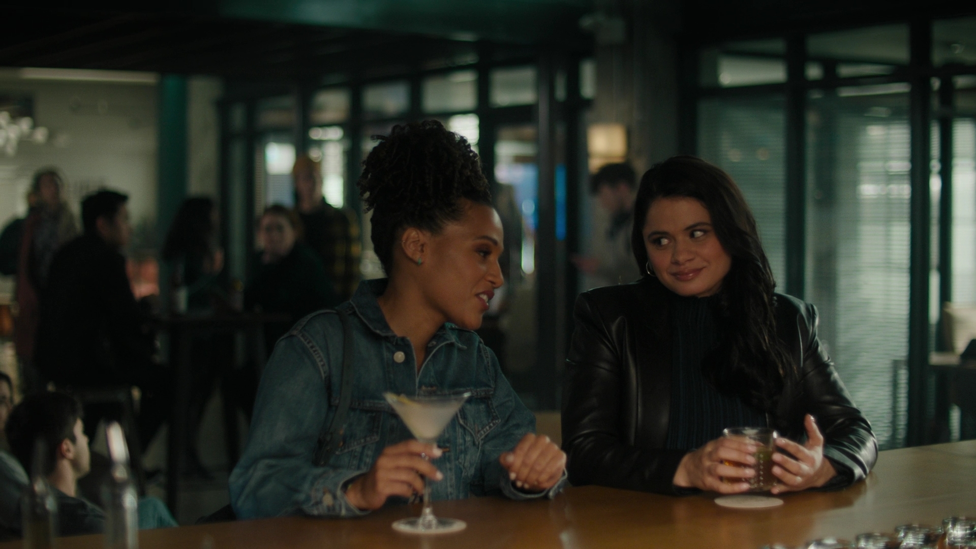 Charmed-Online-dot-nl_Charmed2x02SomeonesGoingToDie2080.jpg