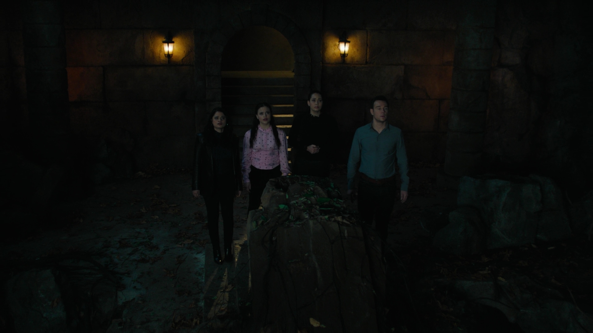 Charmed-Online-dot-nl_Charmed2x02SomeonesGoingToDie2185.jpg