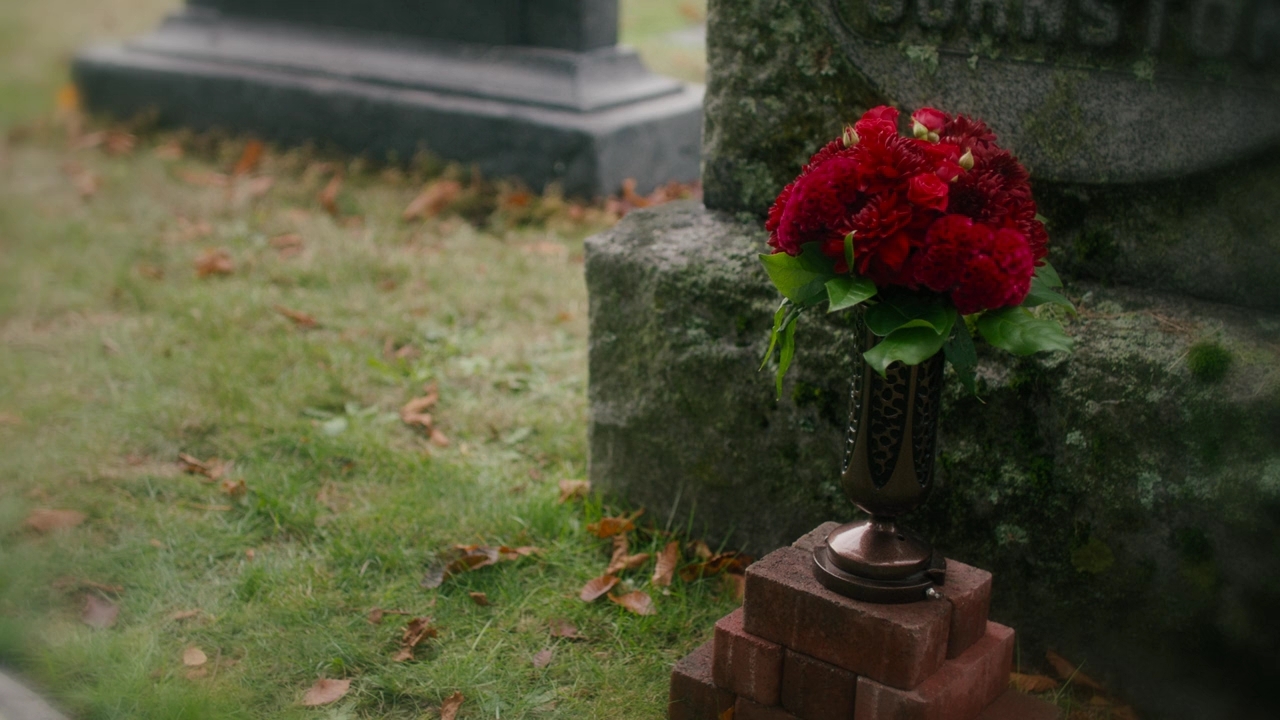 Charmed-Online-dot-nl_Charmed3x03Triage0914.jpg