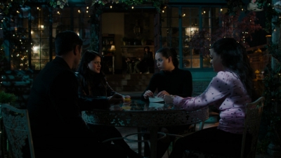 Charmed-Online-dot-nl_Charmed3x03Triage0320.jpg