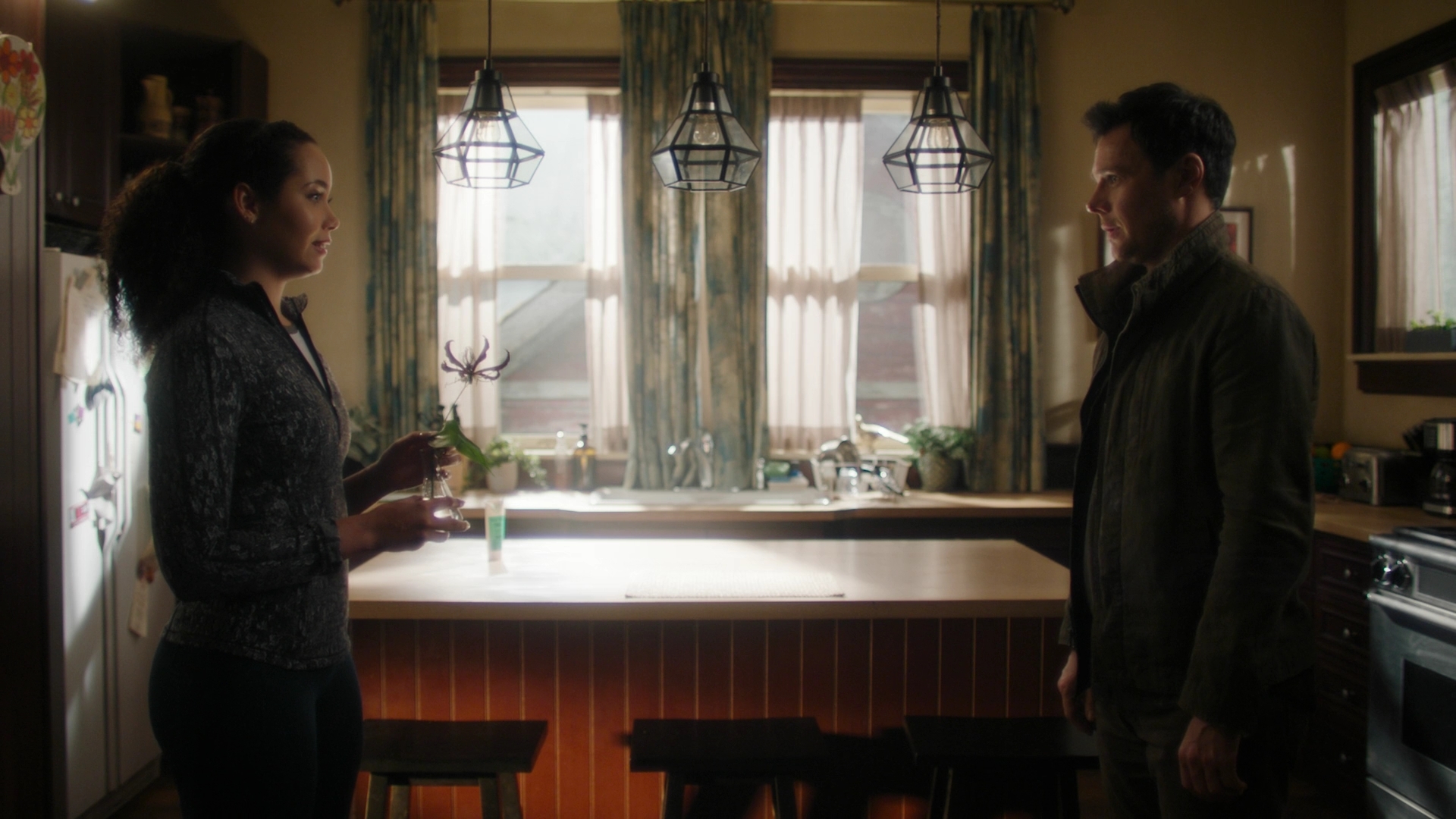 Charmed-Online-dot-nl_Charmed3x04YouCantTouchThis0160.jpg