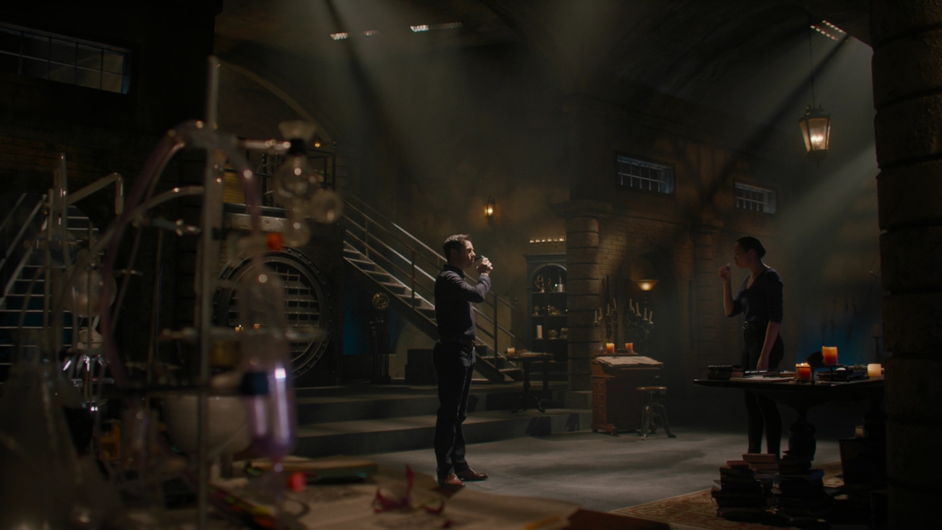 Charmed-Online-dot-nl_Charmed3x04YouCantTouchThis0681.jpg