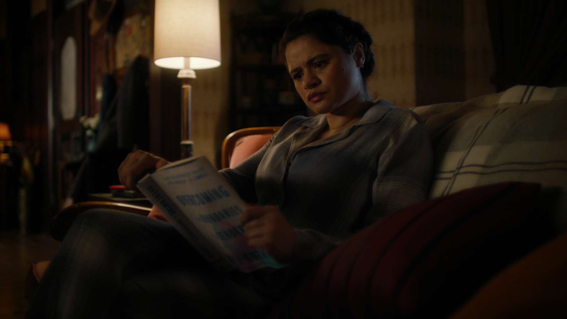 Charmed-Online-dot-nl_Charmed3x04YouCantTouchThis0701.jpg