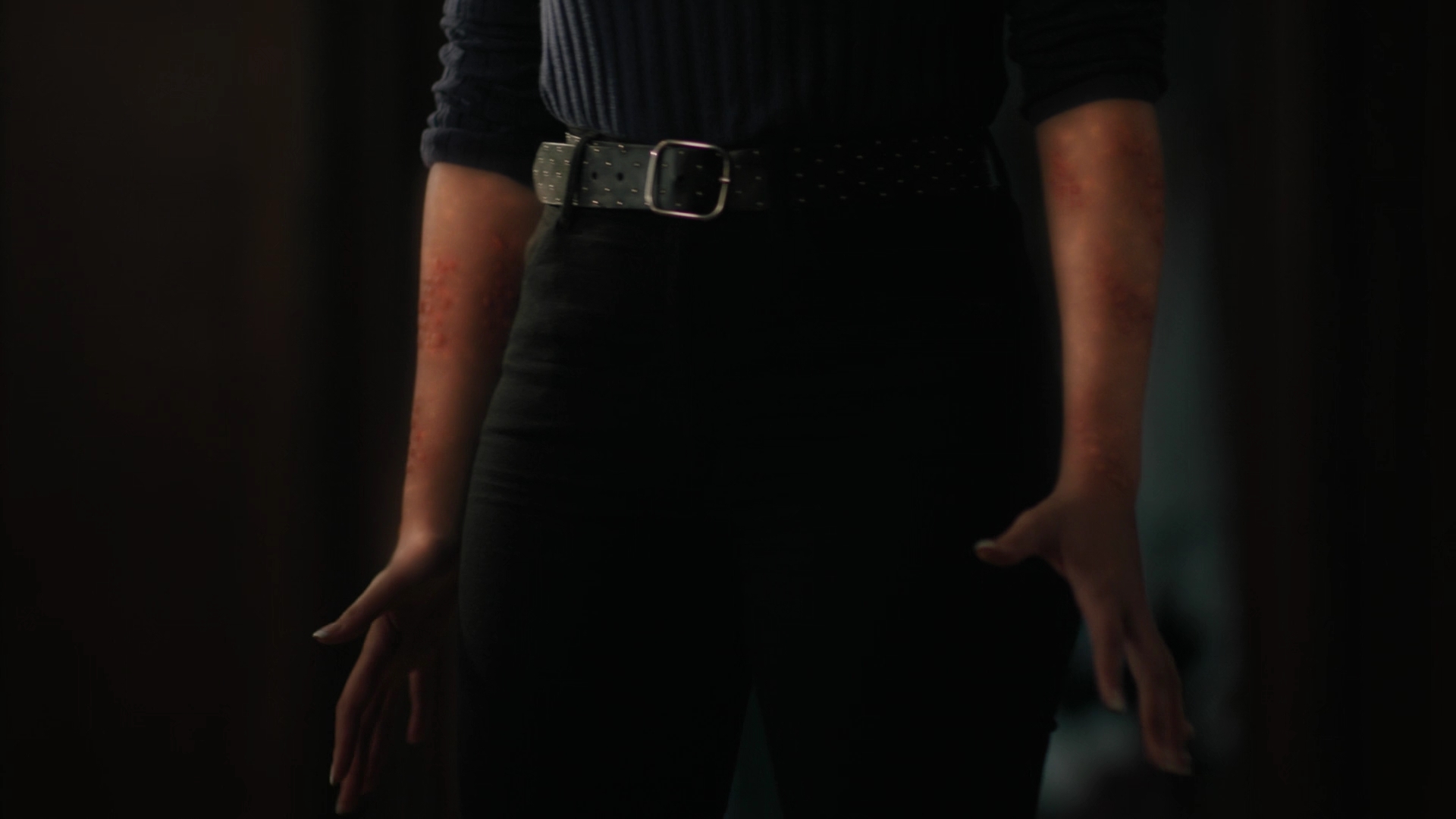 Charmed-Online-dot-nl_Charmed3x04YouCantTouchThis0706.jpg