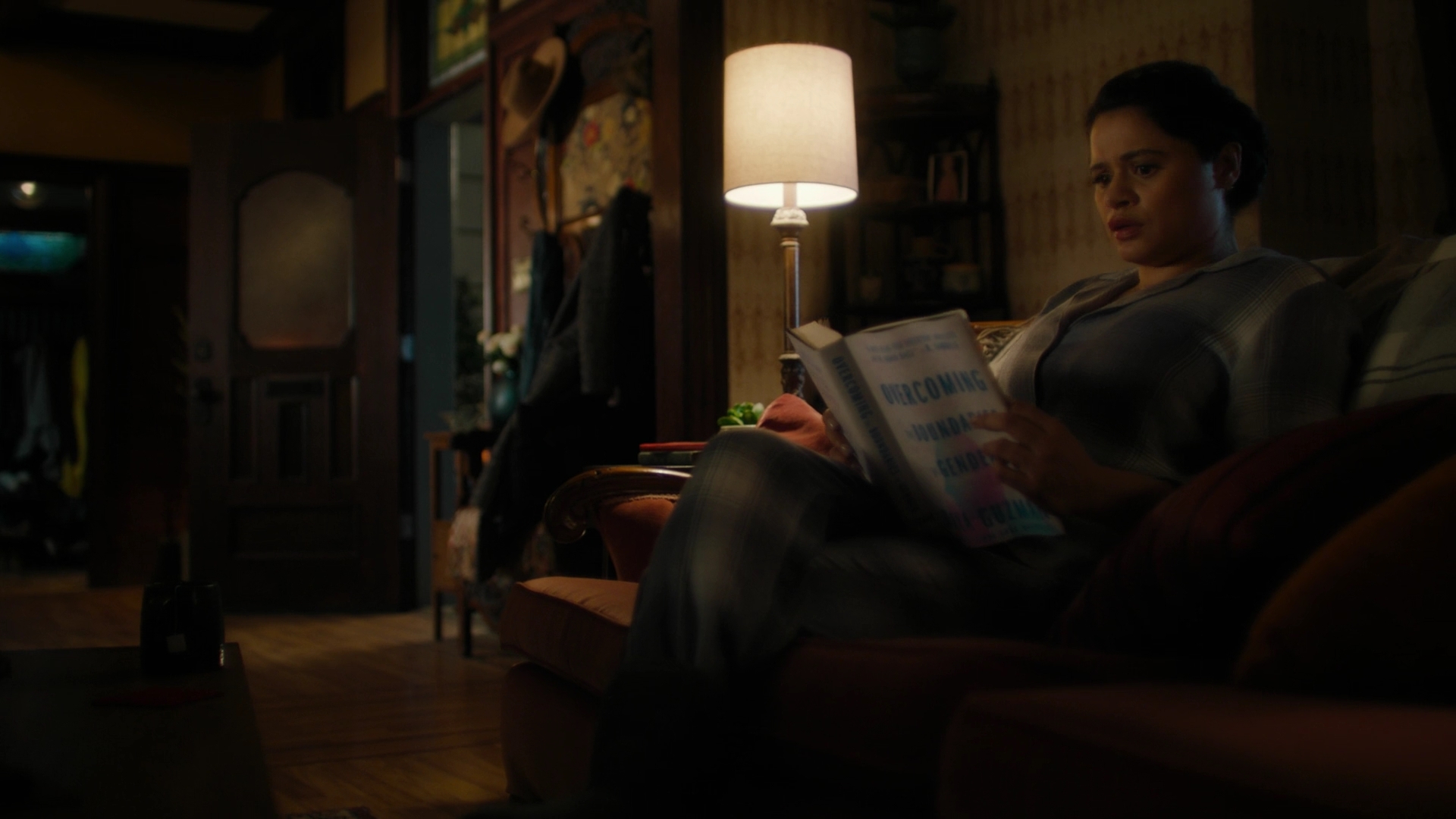 Charmed-Online-dot-nl_Charmed3x04YouCantTouchThis0725.jpg