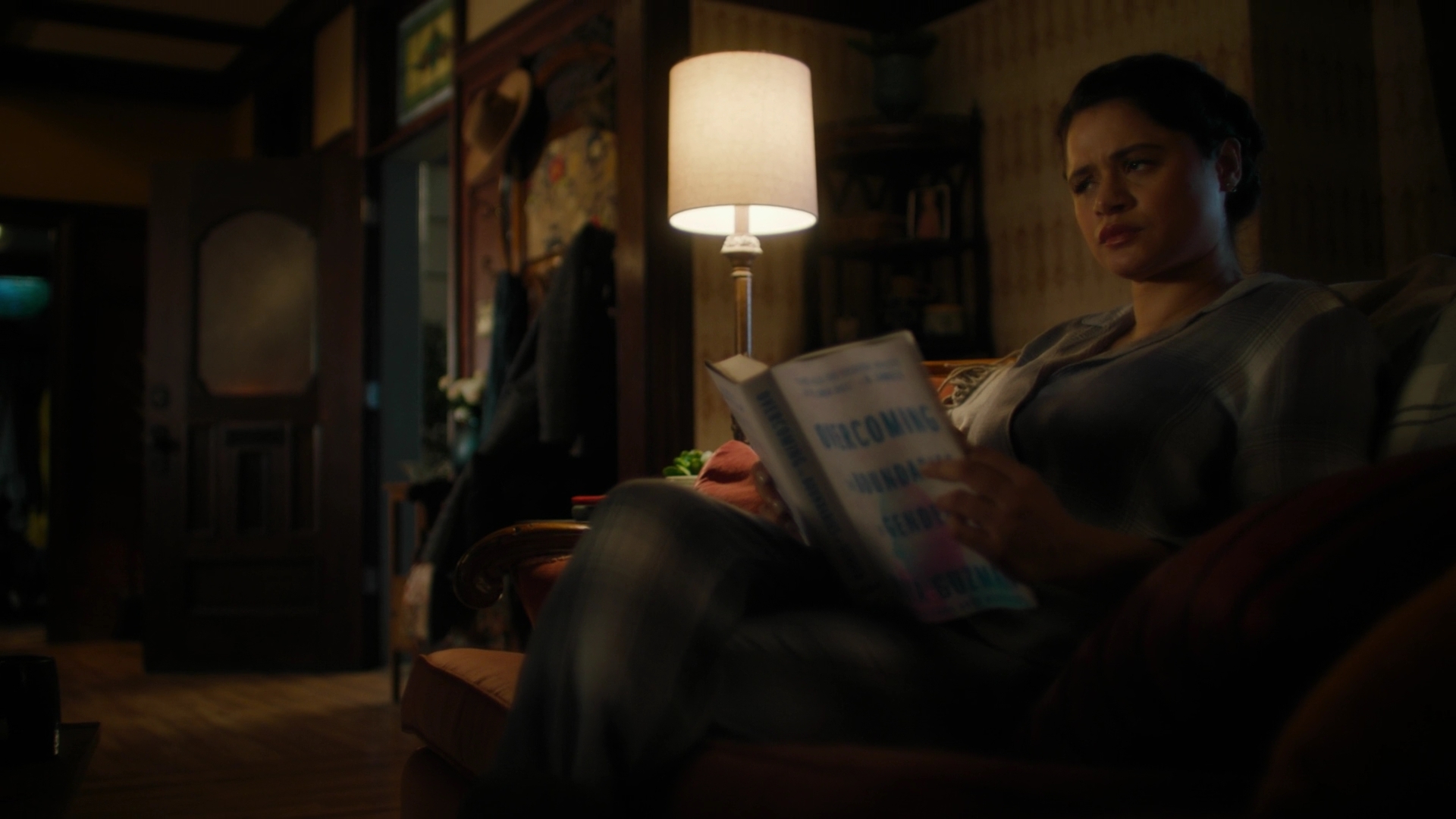 Charmed-Online-dot-nl_Charmed3x04YouCantTouchThis0729.jpg